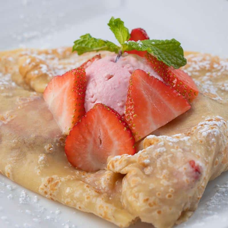 Fraises et Creme Crepe