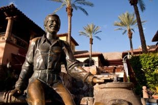 Bronze Statue of Sonny Bono in downtown Palm Springs on Palm Canyon Drive